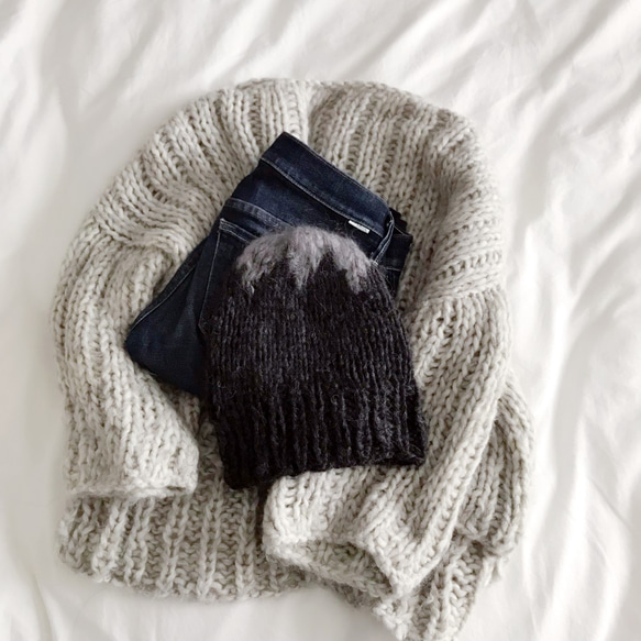 アルパカ&モヘアのNoir&gris hand knit[手編み]ニット帽 5枚目の画像