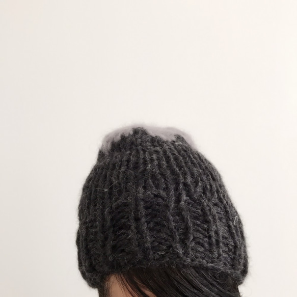 アルパカ&モヘアのNoir&gris hand knit[手編み]ニット帽 6枚目の画像