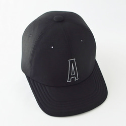 イニシャルブラックキャップ 大きいサイズの帽子 受注生産 1枚目の画像