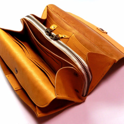 コスメ、文房具も入る大容量コインケースの長財布（黄色）（コインケース外せます） 1枚目の画像