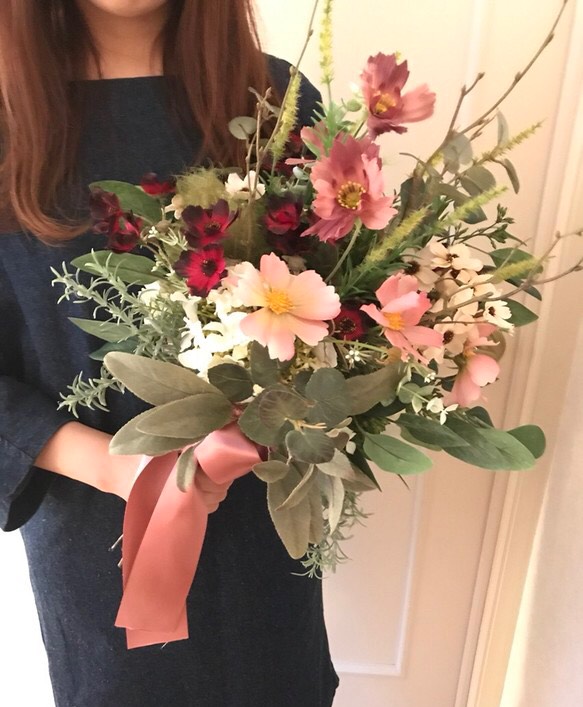 グリーンたっぷりクラッチブーケ