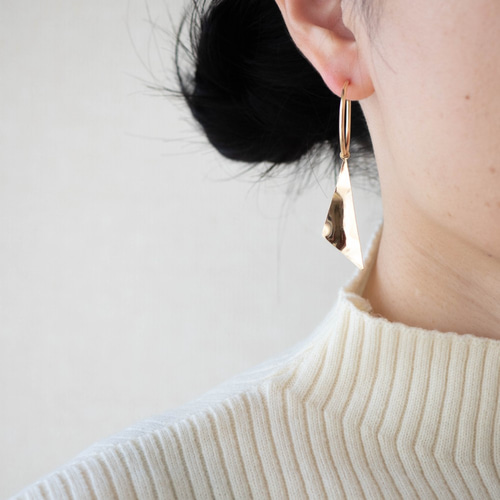 4way】銀河の大三角形 フープピアス(イヤリングも可) K14gf ネイビー