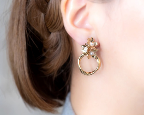 K14gf】ゴールドフラワーとツイストリング ピアス(イヤリング変更可