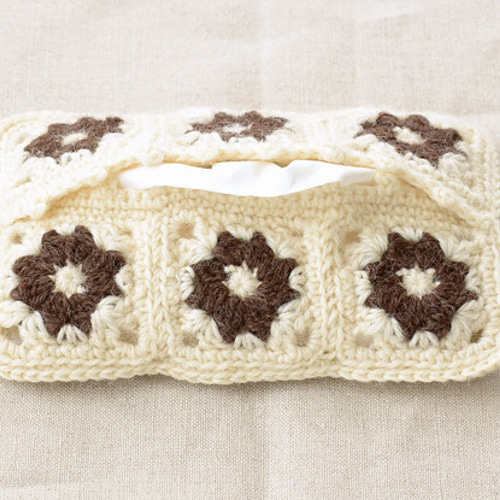 モチーフ編みのポケットティッシュケース：しろ × こげ茶 その他ケース