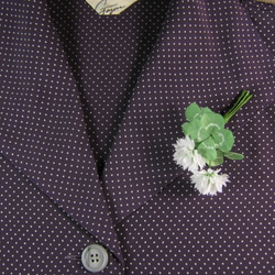 手染めの布花の白詰草（シロツメクサ）＆四葉のクローバーのコサージュ 5枚目の画像