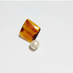 ひし形べっ甲×cotton pearl○earring 4枚目の画像