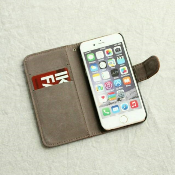 【iPhone6/6s】シンプルレザー調✳アンティークフラワーチャーム付き✳手帳型ケー✳ブラウン✳ 3枚目の画像