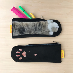 Cat Paw pouch_フワフワblack_沖縄猫の手のポーチ 1枚目の画像