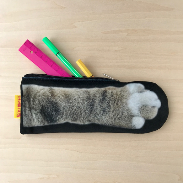 Cat Paw pouch_フワフワblack_沖縄猫の手のポーチ 2枚目の画像