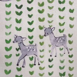 「Leaf and deer」ライトグリーン　foostitch×CYILABO 鹿柄　双葉　バンビ 1枚目の画像