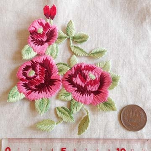 お買い得＊手刺繍風 ピンク色花 特大サイズワッペン[WA057] ワッペン