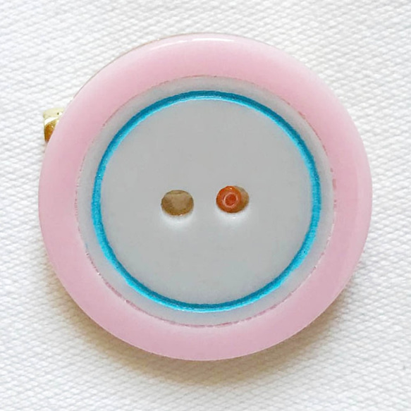アクリルボタン　ブローチ　ピンク縁×金ラメ [FS006] 1枚目の画像