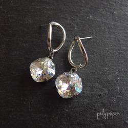 【SALE・チタンピアスのみ】ウェーブフープとスワロフスキーのチタンピアス（シルバー×クリスタルパティナ） 3枚目の画像