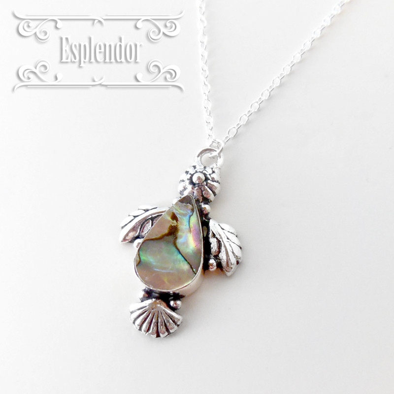 ニュージーランド産レインボーアバロンシェル シルバーペンダントネックレス