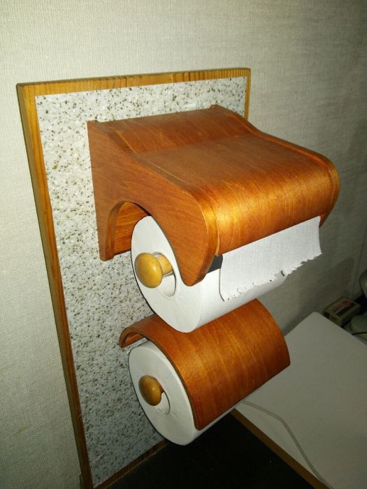 トイレットペーパーホルダー