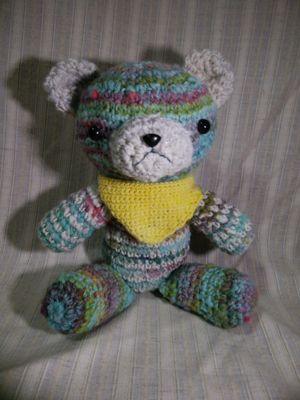 手紡ぎ手編み　編みぐるみ『やんちゃクマのボブくん』 4枚目の画像