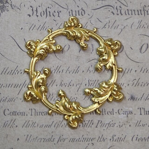 BEHOLD- 真鍮製 リング 1個 リース フレーム パーツ アメリカ製  