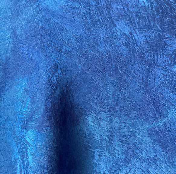 天然藍染　絹ストール 6枚目の画像