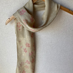 草木染め　絹スカーフ 2枚目の画像