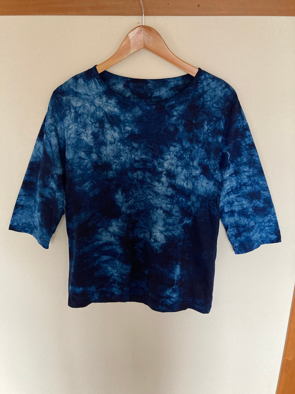 天然藍染　丸首Tシャツ女性用 七分袖　フリーサイズ 1枚目の画像