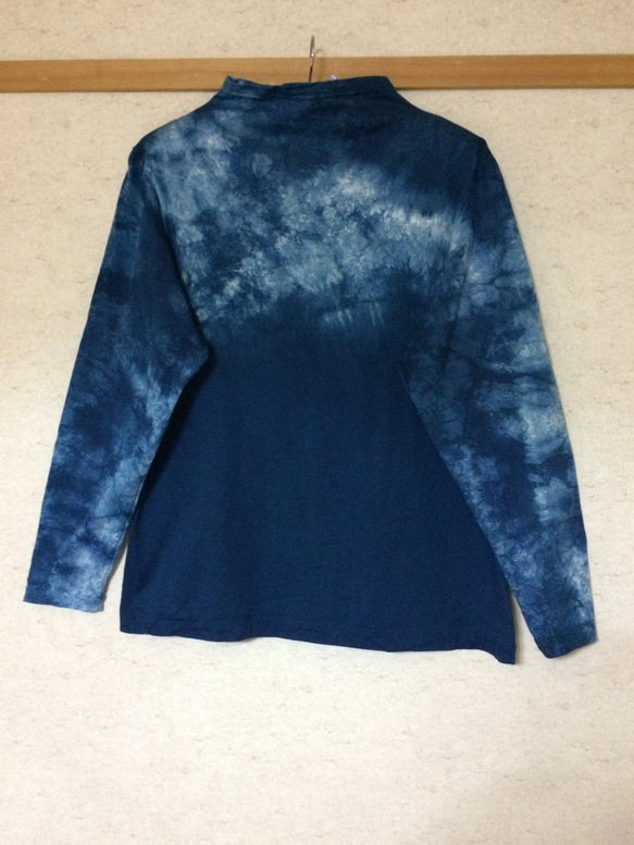 天然藍染オフネックTシャツ長袖女性用F 1枚目の画像