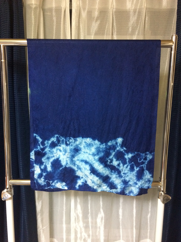 天然藍染 絹  生地 2枚目の画像