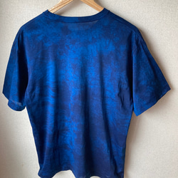 天然藍染　カジュアルTシャツ半袖　男性用M 2枚目の画像
