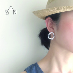 △hexagon earring△border_ヘキサゴンアクリルイヤリング 3枚目の画像
