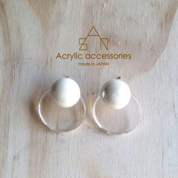 △pearl clear pierce△ivory_パールクリアアクリルピアス_チタン 1枚目の画像