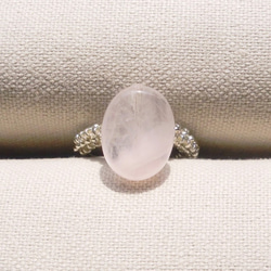大玫瑰石英橢圓形戒指[垂直] 第5張的照片