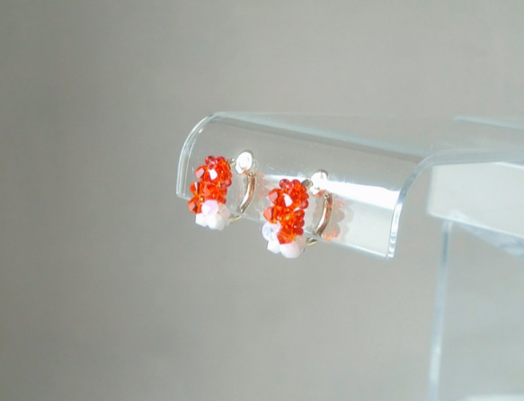 晶瑩+耳環(穿孔)【深橙/加白】螺絲彈簧 第5張的照片