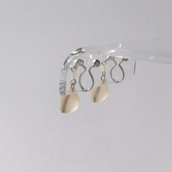 磨砂玻璃米色耳環（穿孔耳環）【1左】 第2張的照片
