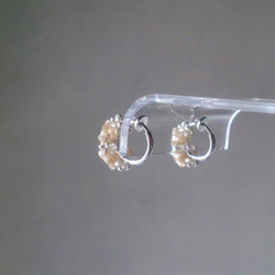 ファーブラウンのガラスのイヤリング (ピアス) 3枚目の画像
