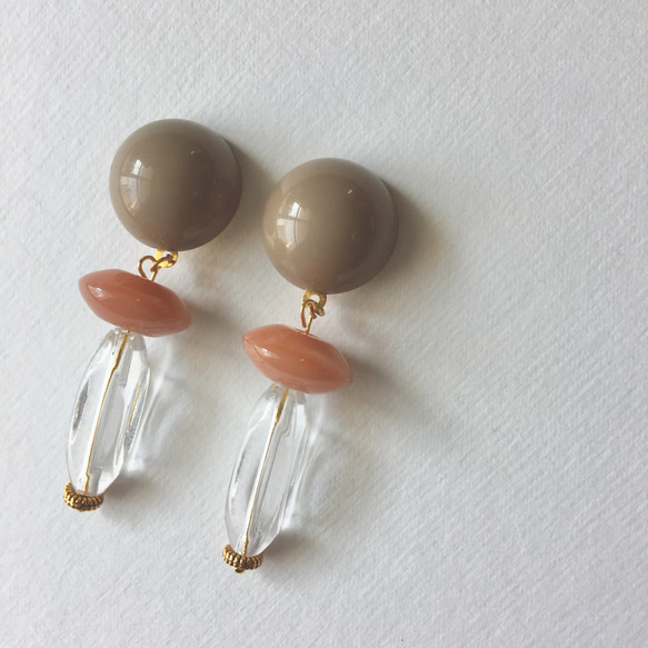 vintage cabochon earrings 3枚目の画像