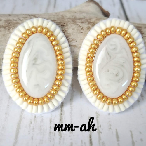 再販♡マーブル模様刺繍ピアス ピアス（スタッド・一粒） mm-ah 通販 