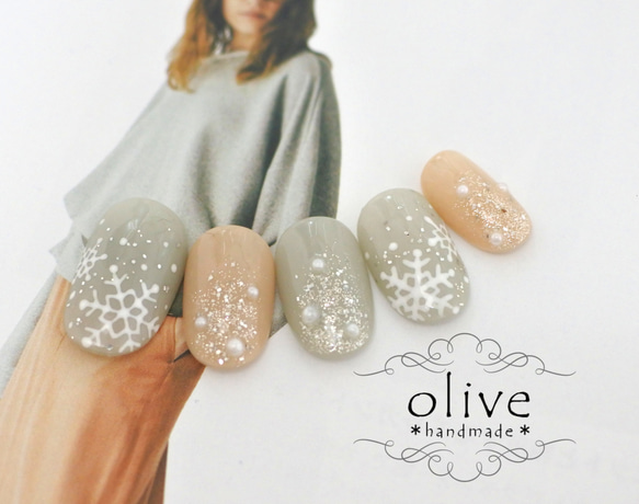 手描き×雪の結晶ネイル♥フットも可♥ ネイルチップ（つけ爪） olive