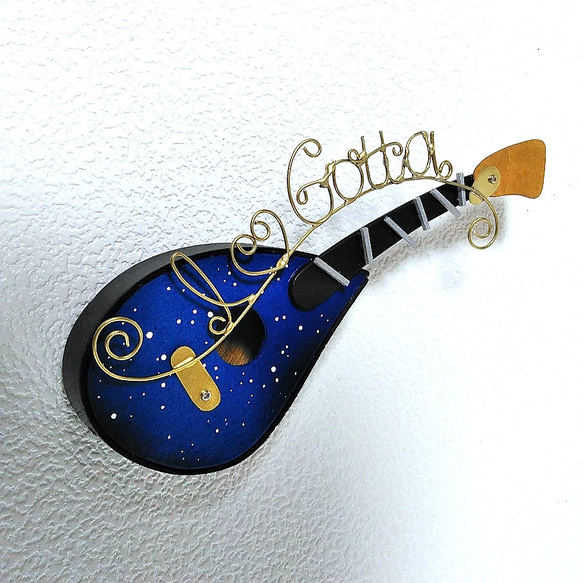 ギターのオブジェに「 I ❤ ・・・・・ 」のメッセージを込めて～GTA-Ⅲ 3枚目の画像