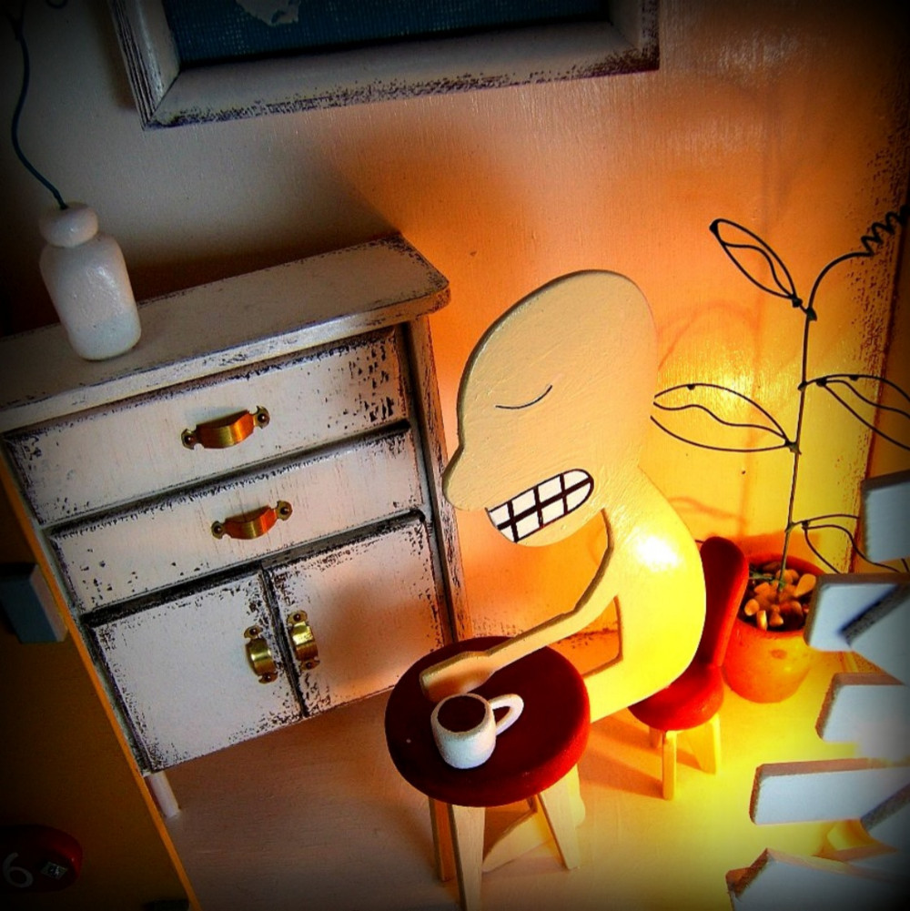 106号室の住人(照明型オブジェ)