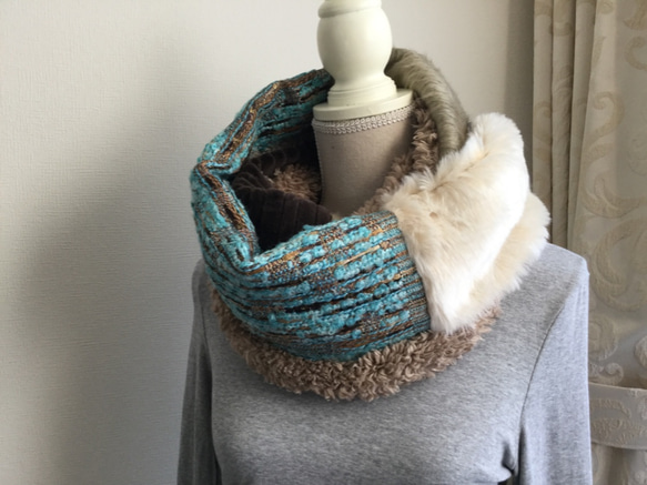 法國花呢@ Eco Fur and Knit Snood 第2張的照片