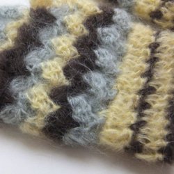 鉤針編み　モヘアのミトン 2枚目の画像