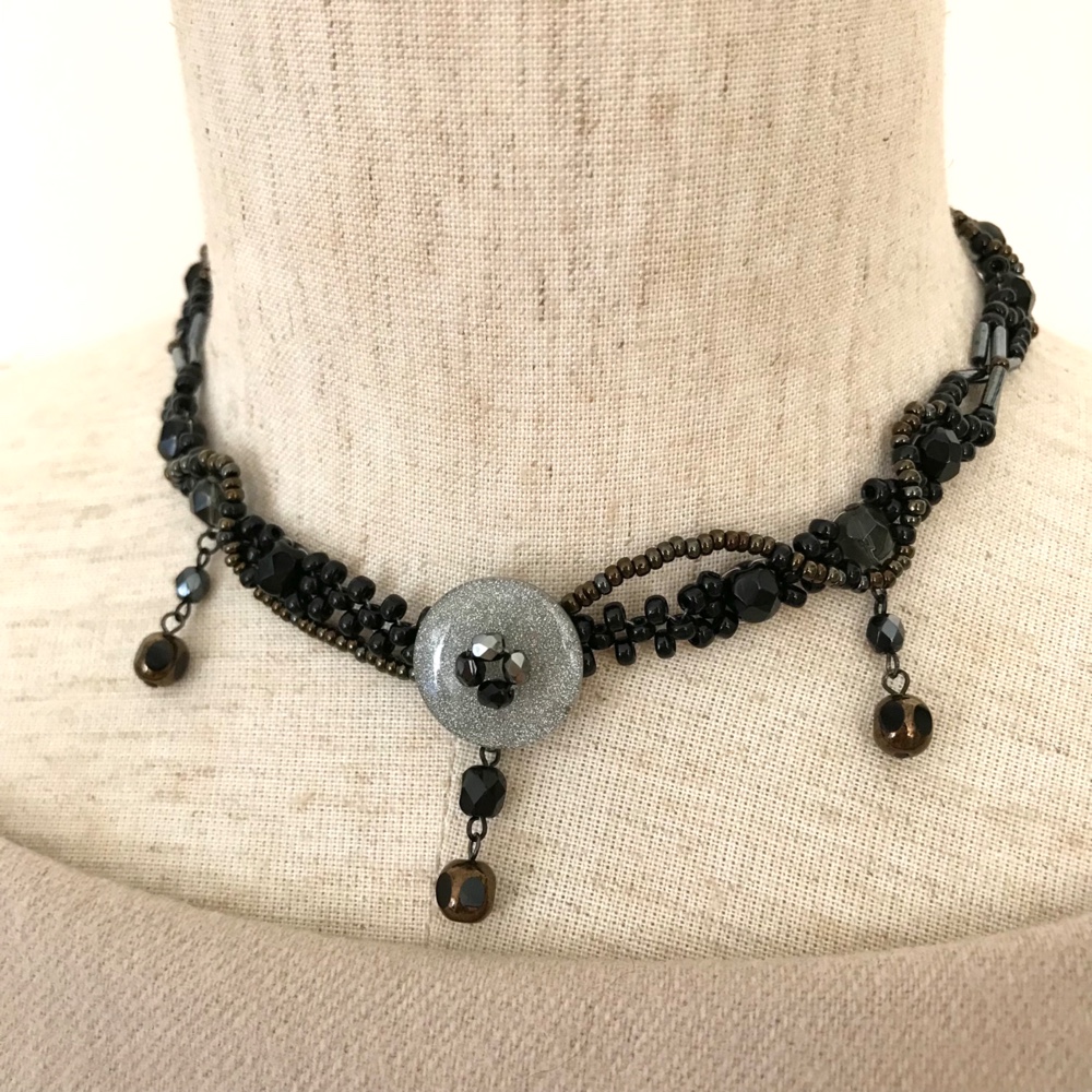 クラシカルボタンチョーカー　ブラック