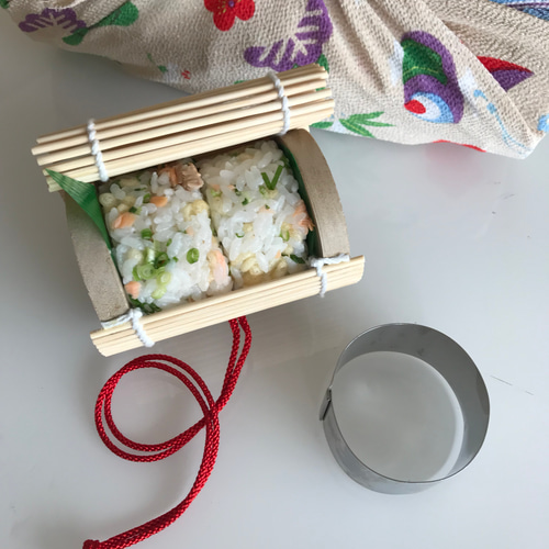 再販44 筒形 おにぎり弁当箱 小 (筒形おにぎり用型付き) 弁当 再販44 筒形 おにぎり弁当箱 小 (筒形おにぎり用型付き) 弁当