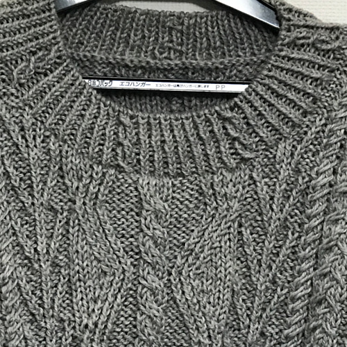 手編み　自作品★ニット★ グラデーションとアラン模様〜🤍 . #sweater #セーター #手編み