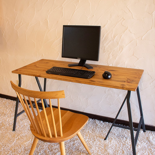 北欧パイン 無垢ワーキングデスク 三脚アイアンレッグ 机・デスク