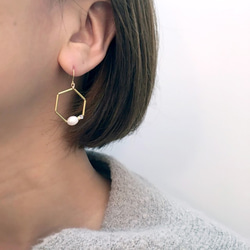 Hexagon Earrings 第4張的照片