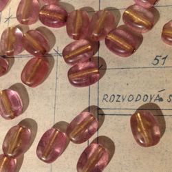 Vintage germany lucite purple gold oval beads ヴィンテージ ビーズ 1枚目の画像