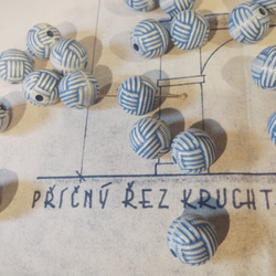 Vintage germany round knot beads blue ヴィンテージ ビーズ 1枚目の画像