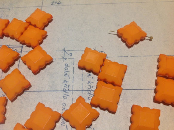 Vintage germnay orange puzzle beads ヴィンテージ ビーズ 2枚目の画像