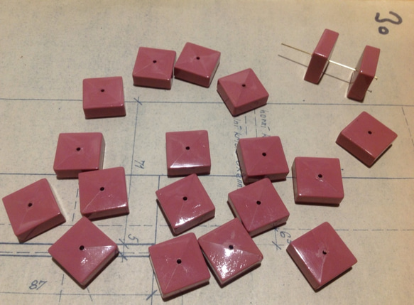 Vintage germnay pink spacer beads ヴィンテージ ビーズ 2枚目の画像