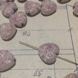 Vintage heart flower purple beads ヴィンテージ ビーズ 1枚目の画像